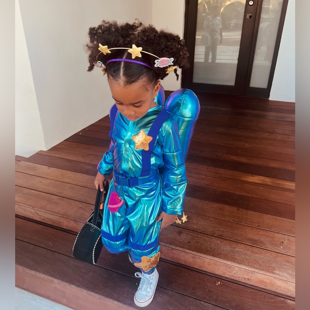 Pottery barn cosmic astronaut costume. Accessories included size 3-4T